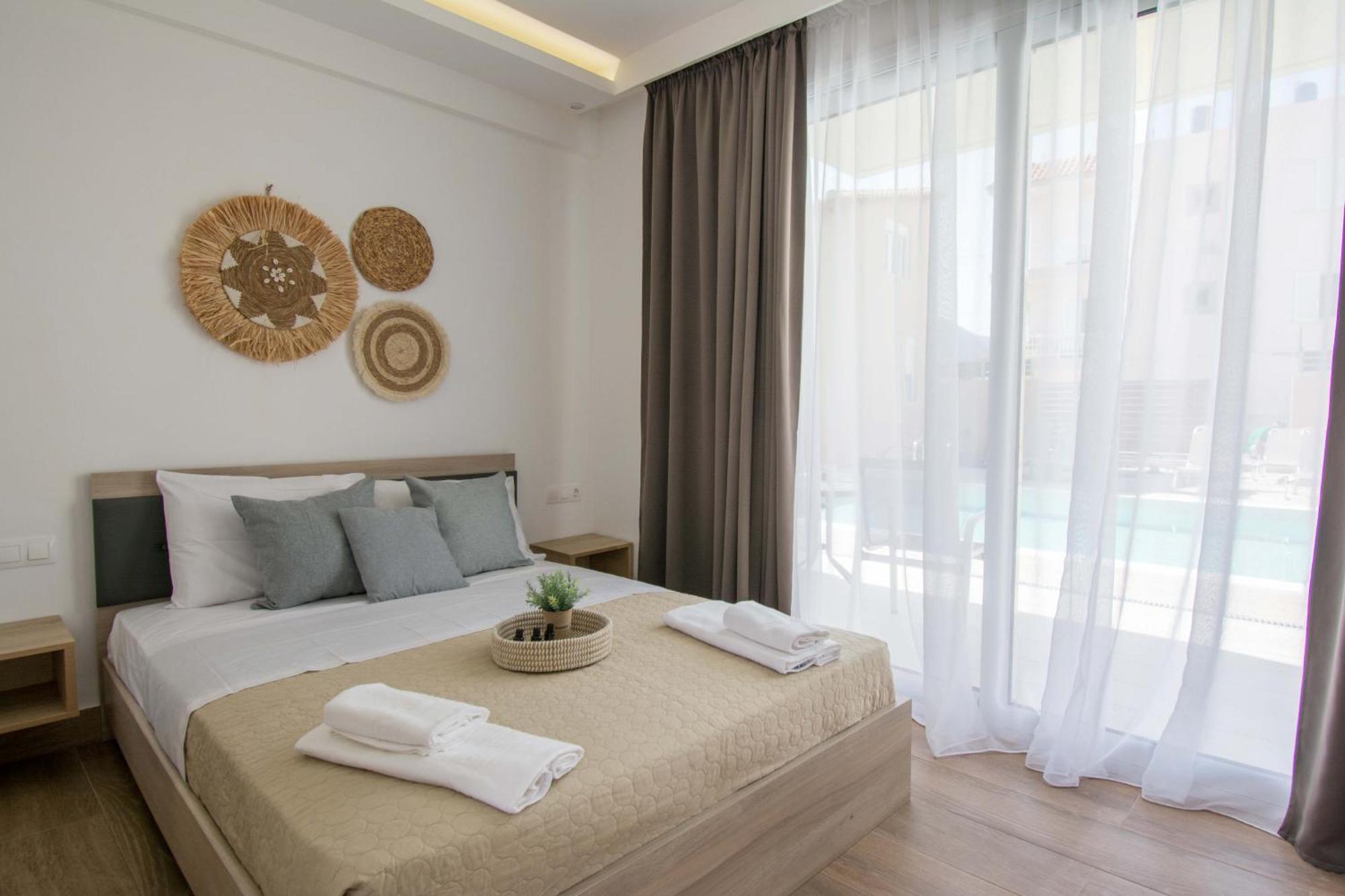 Michalianna Suites Gouves Exterior foto